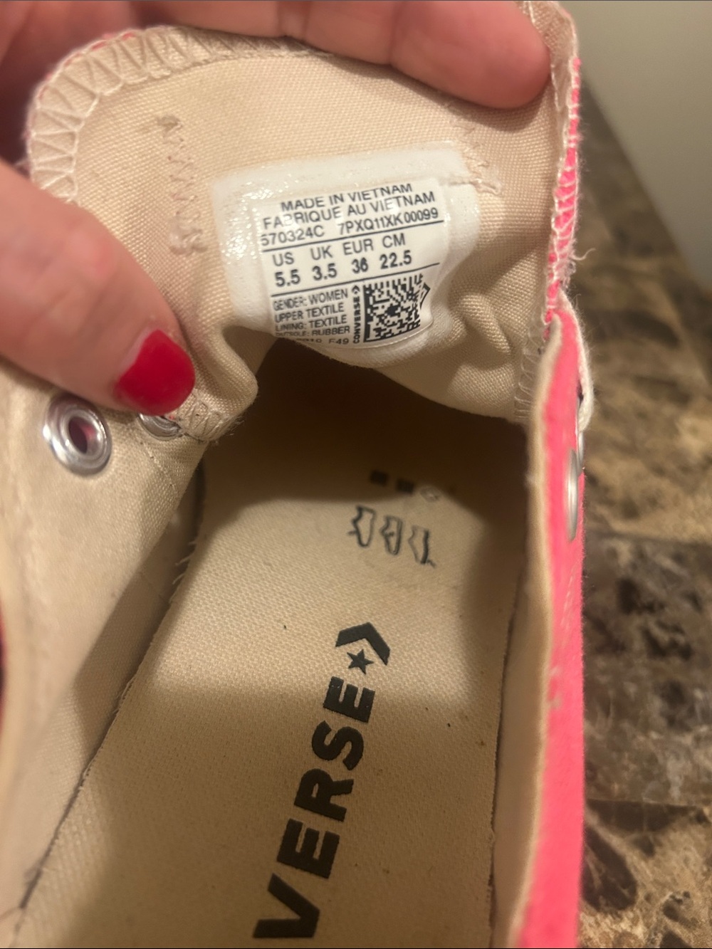 Pink Converse - Picture 3 of 4